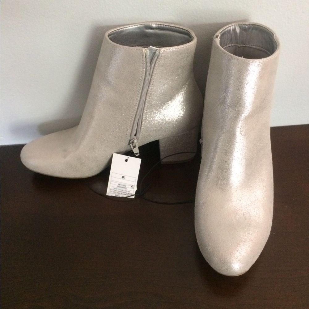 A N D shimmer boots - silver 8 1/2 - Boston Proper